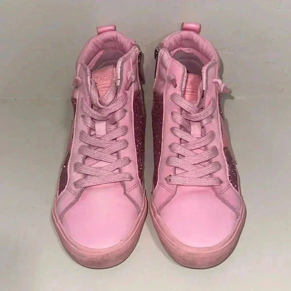 Sneakers - Picture 2 of 7